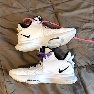 Lebron basketball shoes size 7.5